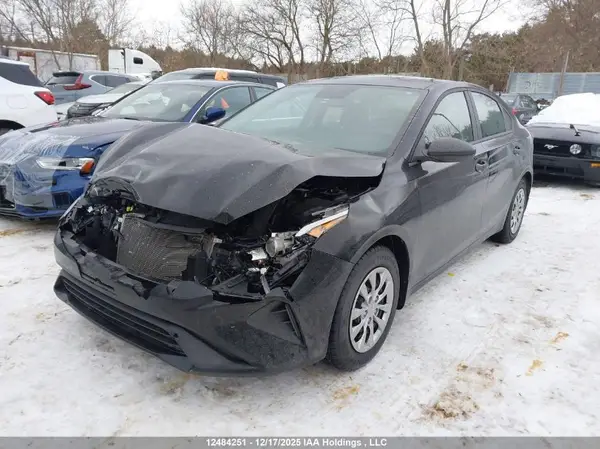 3KPF24AD4RE747733 2024 KIA FORTE - Image 2