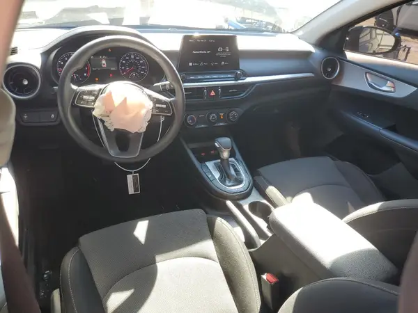3KPF24AD4RE749515 2024 KIA FORTE - Image 8