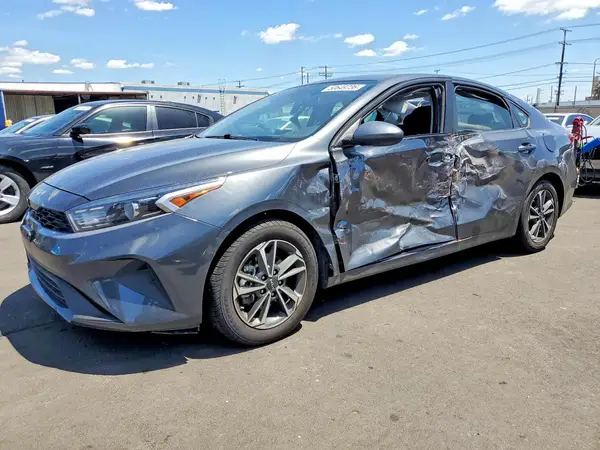 3KPF24AD4RE750034 2024 KIA FORTE - Image 1