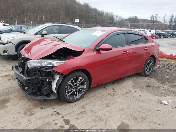 3KPF24AD4RE753354 2024 KIA FORTE - Image 2