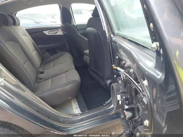 3KPF24AD4RE754469 2024 KIA FORTE - Image 8