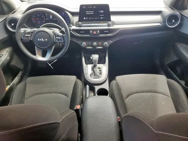 3KPF24AD4RE754973 2024 KIA FORTE - Image 8