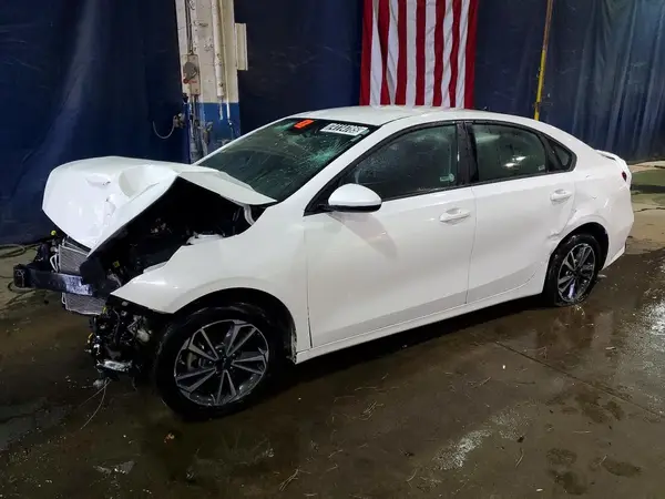 3KPF24AD4RE754987 2024 KIA FORTE - Image 1