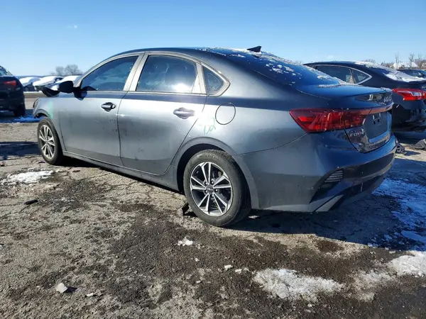 3KPF24AD4RE757713 2024 KIA FORTE - Image 2