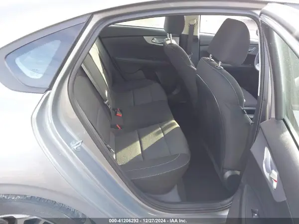 3KPF24AD4RE758294 2024 KIA FORTE - Image 8