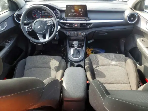 3KPF24AD4RE759106 2024 KIA FORTE - Image 8