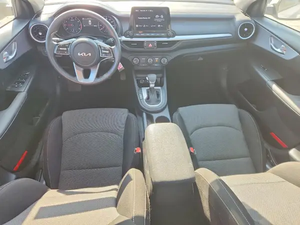 3KPF24AD4RE759316 2024 KIA FORTE - Image 8
