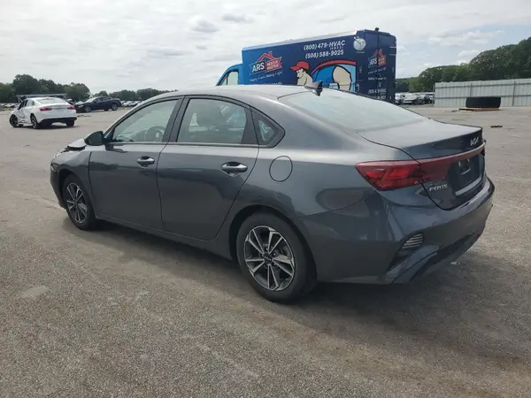 3KPF24AD4RE762149 2024 KIA FORTE - Image 2