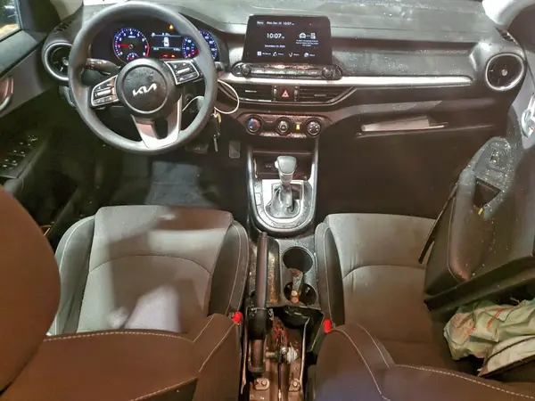 3KPF24AD4RE762183 2024 KIA FORTE - Image 8