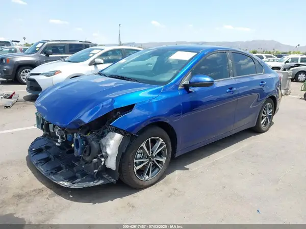 3KPF24AD4RE762362 2024 KIA FORTE - Image 2