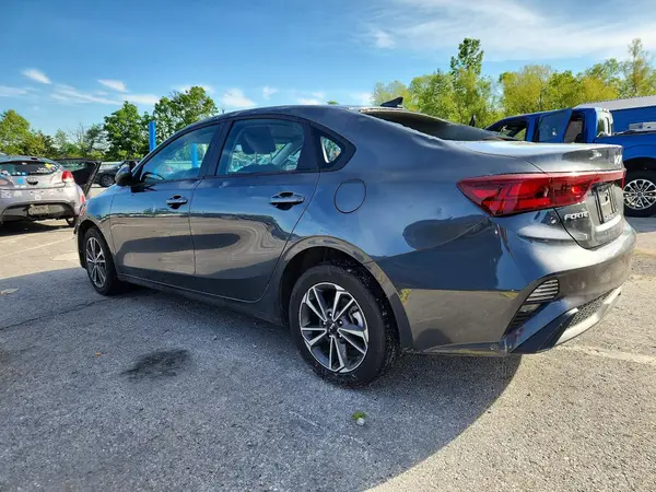 3KPF24AD4RE762684 2024 KIA FORTE - Image 2