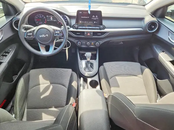 3KPF24AD4RE763656 2024 KIA FORTE - Image 8