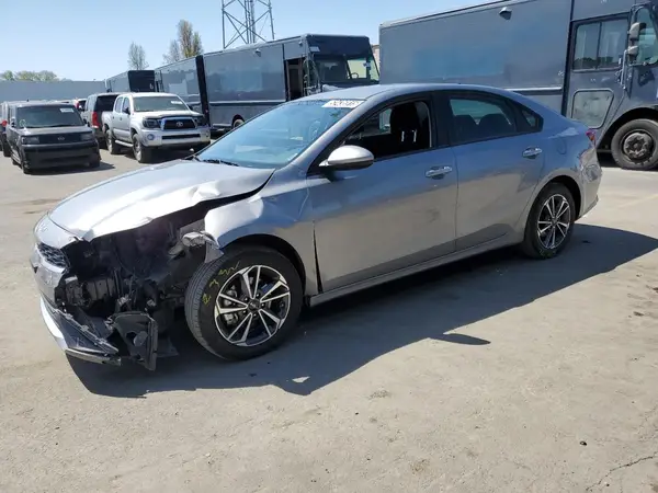 3KPF24AD4RE765147 2024 KIA FORTE - Image 1