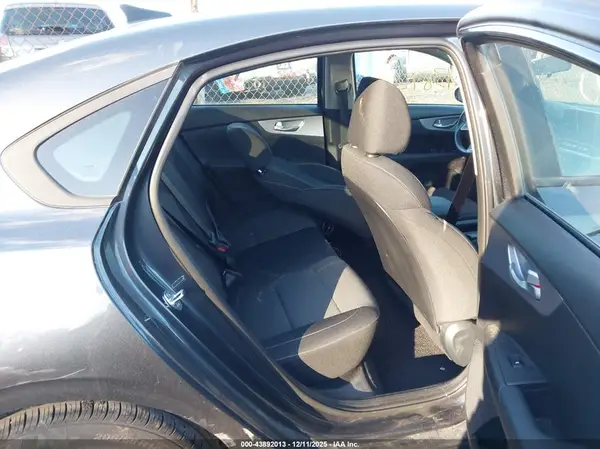 3KPF24AD4RE765553 2024 KIA FORTE - Image 8