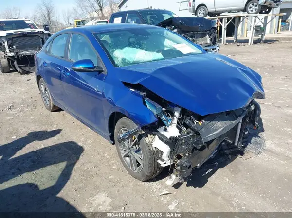 3KPF24AD4RE769604 2024 KIA FORTE - Image 1