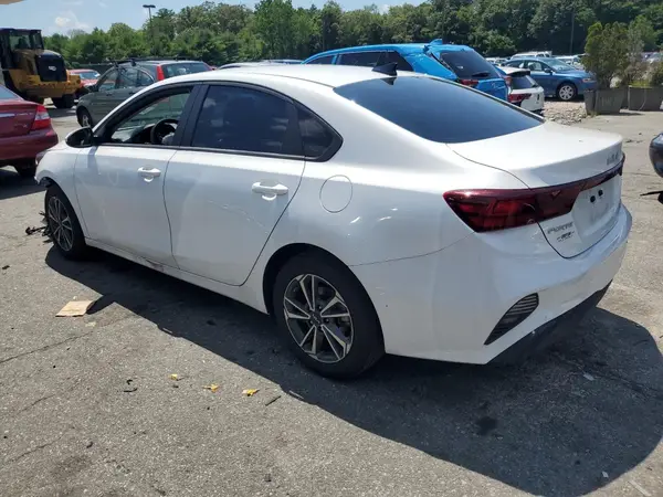 3KPF24AD4RE774284 2024 KIA FORTE - Image 2