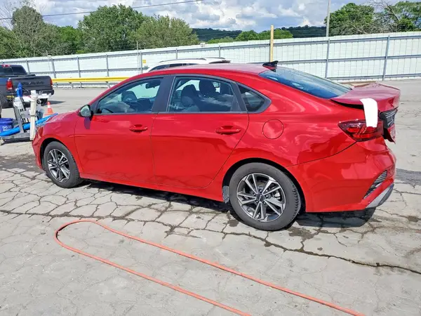 3KPF24AD4RE775788 2024 KIA FORTE - Image 2
