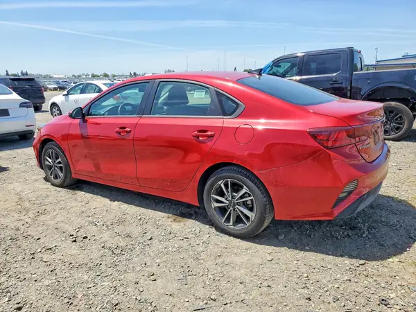 3KPF24AD4RE776665 2024 KIA FORTE - Image 2