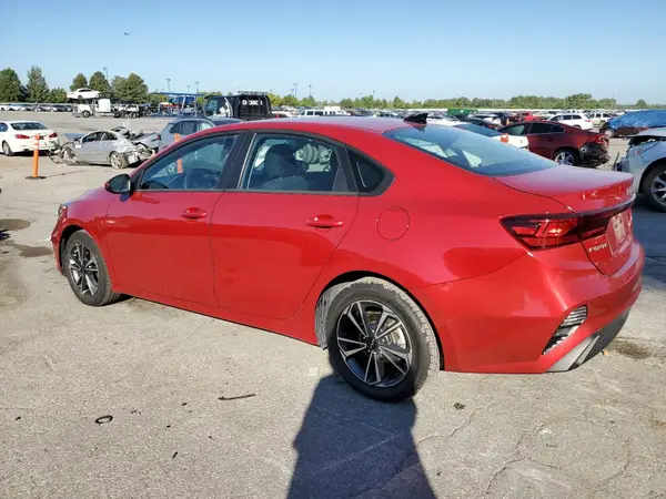 3KPF24AD4RE777850 2024 KIA FORTE - Image 2