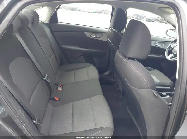 3KPF24AD4RE778996 2024 KIA FORTE - Image 8