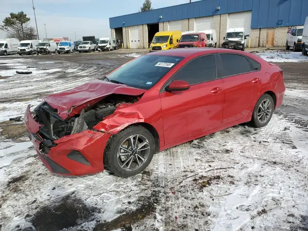 3KPF24AD4RE779095 2024 KIA FORTE - Image 1