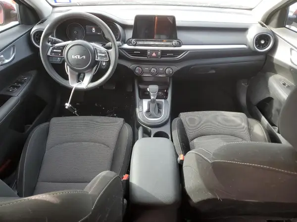 3KPF24AD4RE779095 2024 KIA FORTE - Image 8
