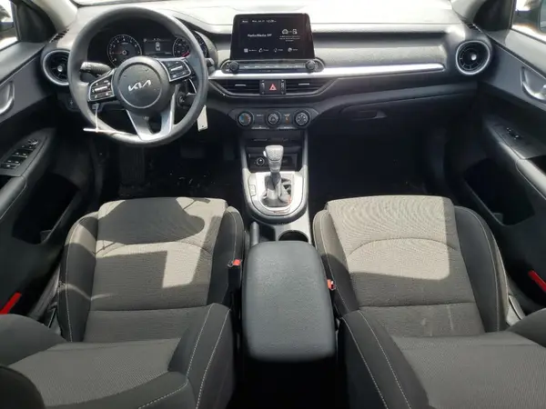 3KPF24AD4RE780778 2024 KIA FORTE - Image 8