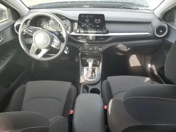 3KPF24AD4RE780988 2024 KIA FORTE - Image 8