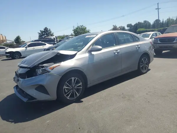 3KPF24AD4RE781154 2024 KIA FORTE - Image 1