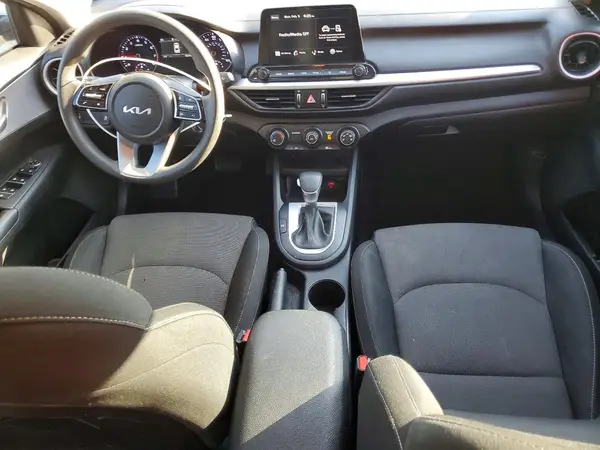 3KPF24AD4RE781736 2024 KIA FORTE - Image 8