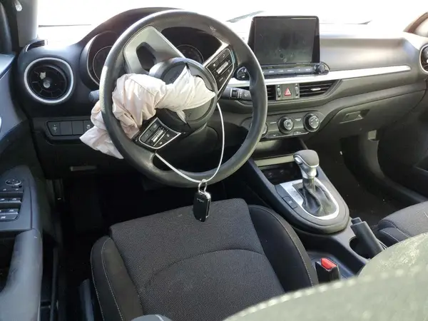 3KPF24AD4RE782711 2024 KIA FORTE - Image 8