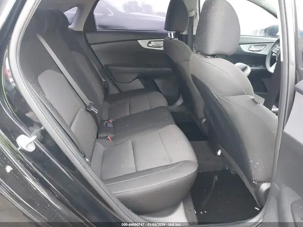 3KPF24AD4RE784118 2024 KIA FORTE - Image 8