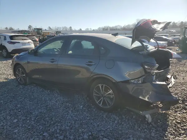 3KPF24AD4RE790047 2024 KIA FORTE - Image 2