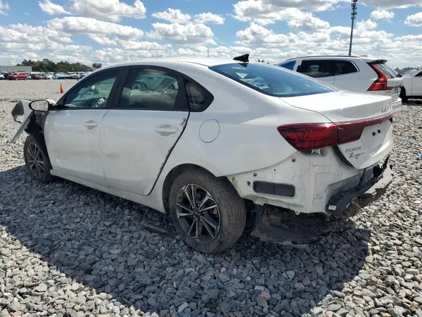3KPF24AD4RE791201 2024 KIA FORTE - Image 2