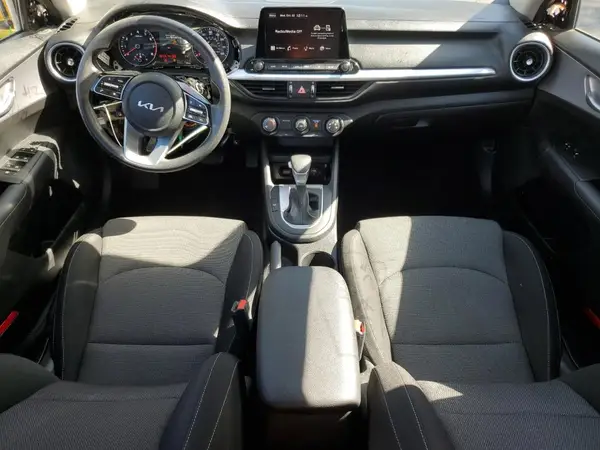 3KPF24AD4RE791375 2024 KIA FORTE - Image 8