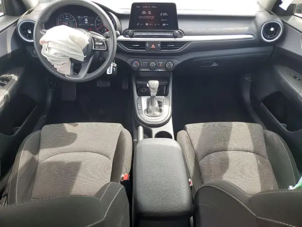 3KPF24AD4RE793255 2024 KIA FORTE - Image 8
