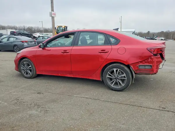 3KPF24AD4RE794129 2024 KIA FORTE - Image 2