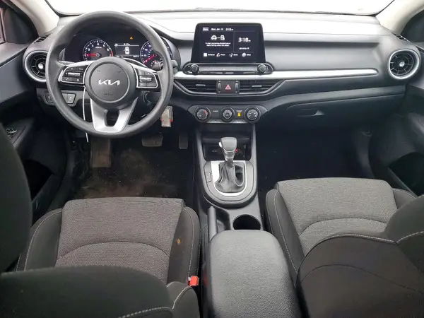 3KPF24AD4RE794129 2024 KIA FORTE - Image 8