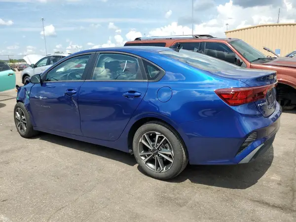 3KPF24AD4RE796236 2024 KIA FORTE - Image 2