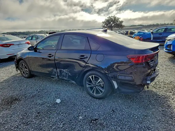3KPF24AD4RE798553 2024 KIA FORTE - Image 2