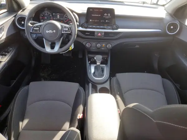 3KPF24AD4RE799489 2024 KIA FORTE - Image 8