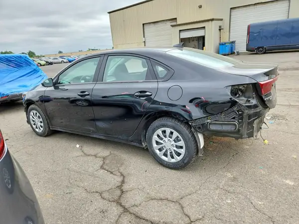 3KPF24AD4RE803072 2024 KIA FORTE - Image 2