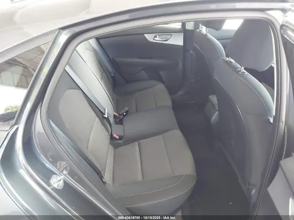 3KPF24AD4RE803525 2024 KIA FORTE - Image 8