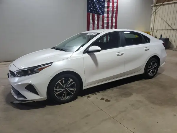 3KPF24AD4RE804187 2024 KIA FORTE - Image 1