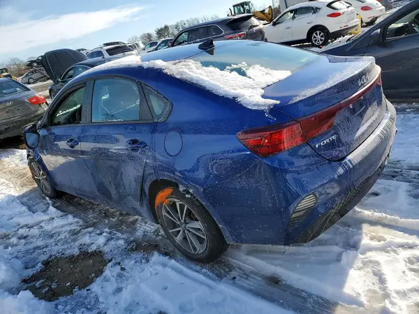 3KPF24AD4RE804318 2024 KIA FORTE - Image 2