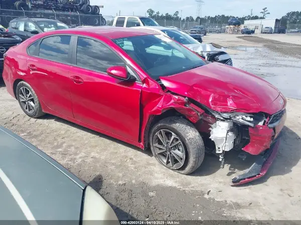 3KPF24AD4RE805226 2024 KIA FORTE - Image 1