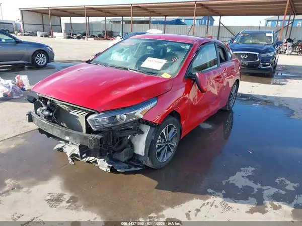 3KPF24AD4RE807090 2024 KIA FORTE - Image 2