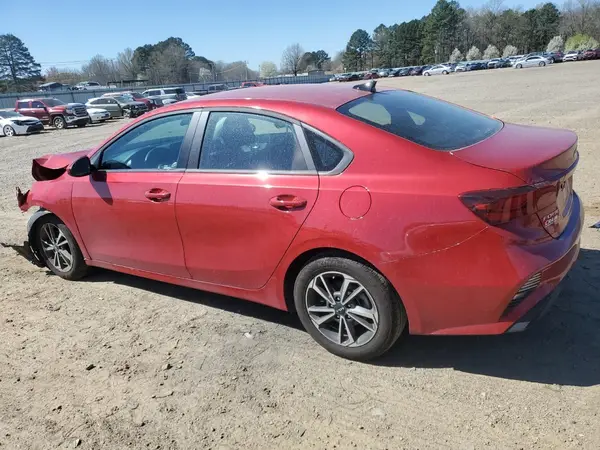 3KPF24AD4RE807204 2024 KIA FORTE - Image 2