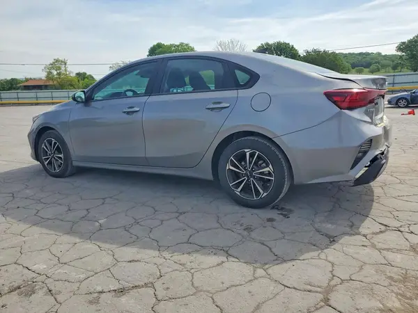 3KPF24AD4RE809731 2024 KIA FORTE - Image 2