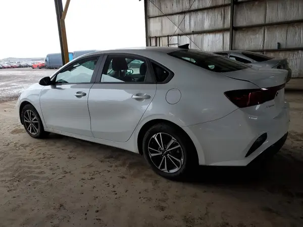 3KPF24AD4RE810538 2024 KIA FORTE - Image 2
